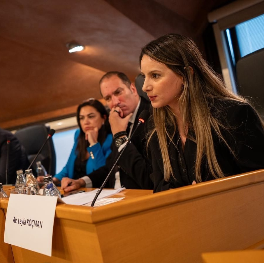 Av. Leyla Koçman İstanbul Barosu Deniz Hukuku Sempozyumunda Konuşmacıydı